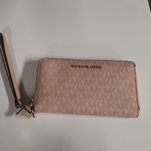 Michael kors wallet